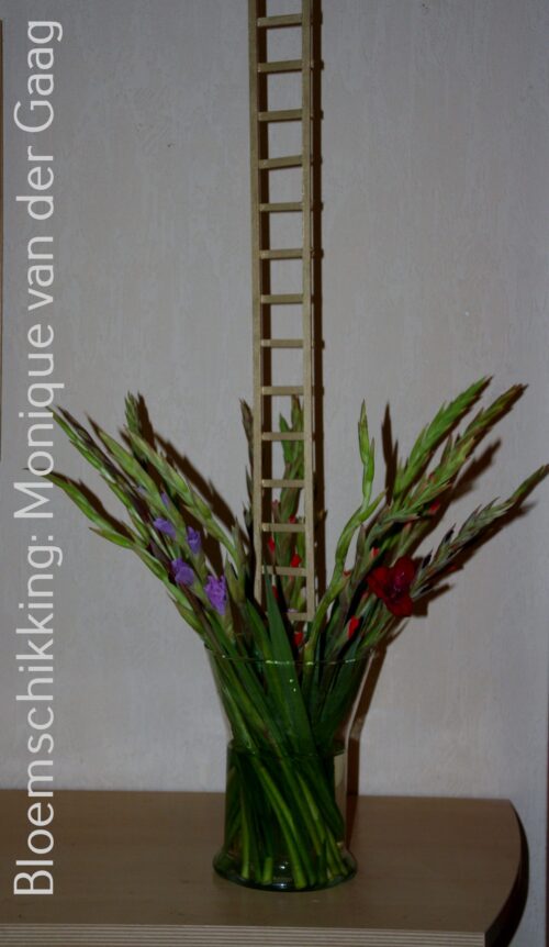 Jacobsladder en gladiolen eerste zomerdienst